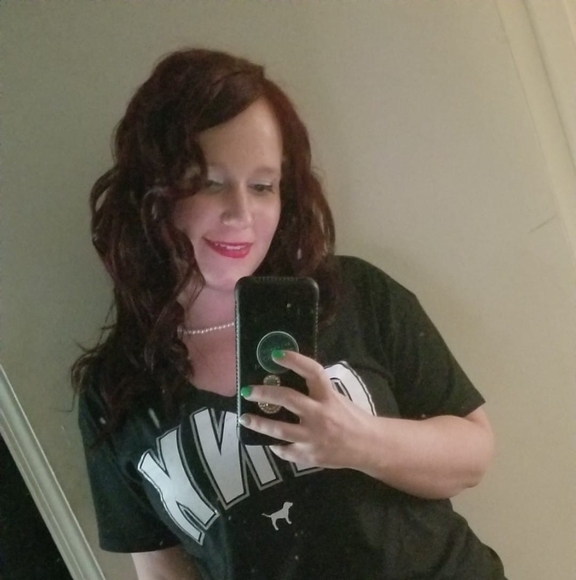 Meet your Posher, Amber - Picture 1 of 1